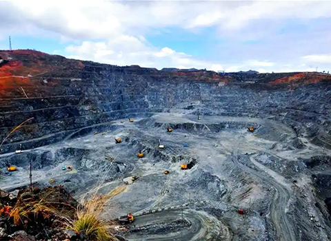 智能电容器显示过压保护，现场人员应从哪些方面排查？